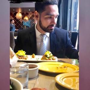 Meet your Posher, Luis